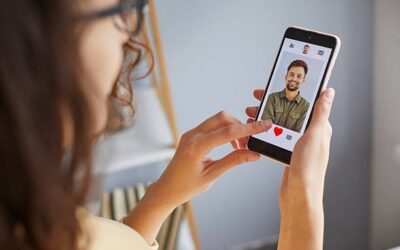 Online Dating Vs Traditional Dating: Which is Better for You?